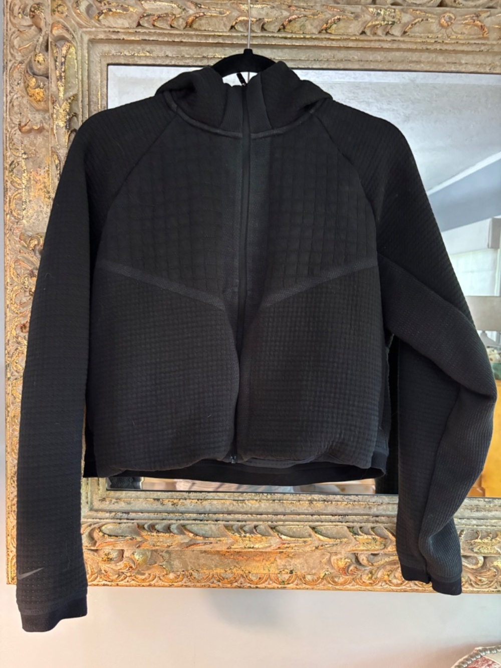 Nike Teck Pack City-Ready Waffle Knit Cropped Hoodie, XS
